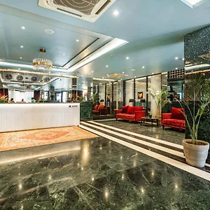 Hotel Foxoso Hotel, Delhi Airport