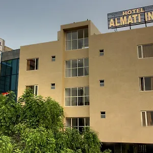 Отель Hotel Almati Inn- Free Airport Transfer, Нью-Дели