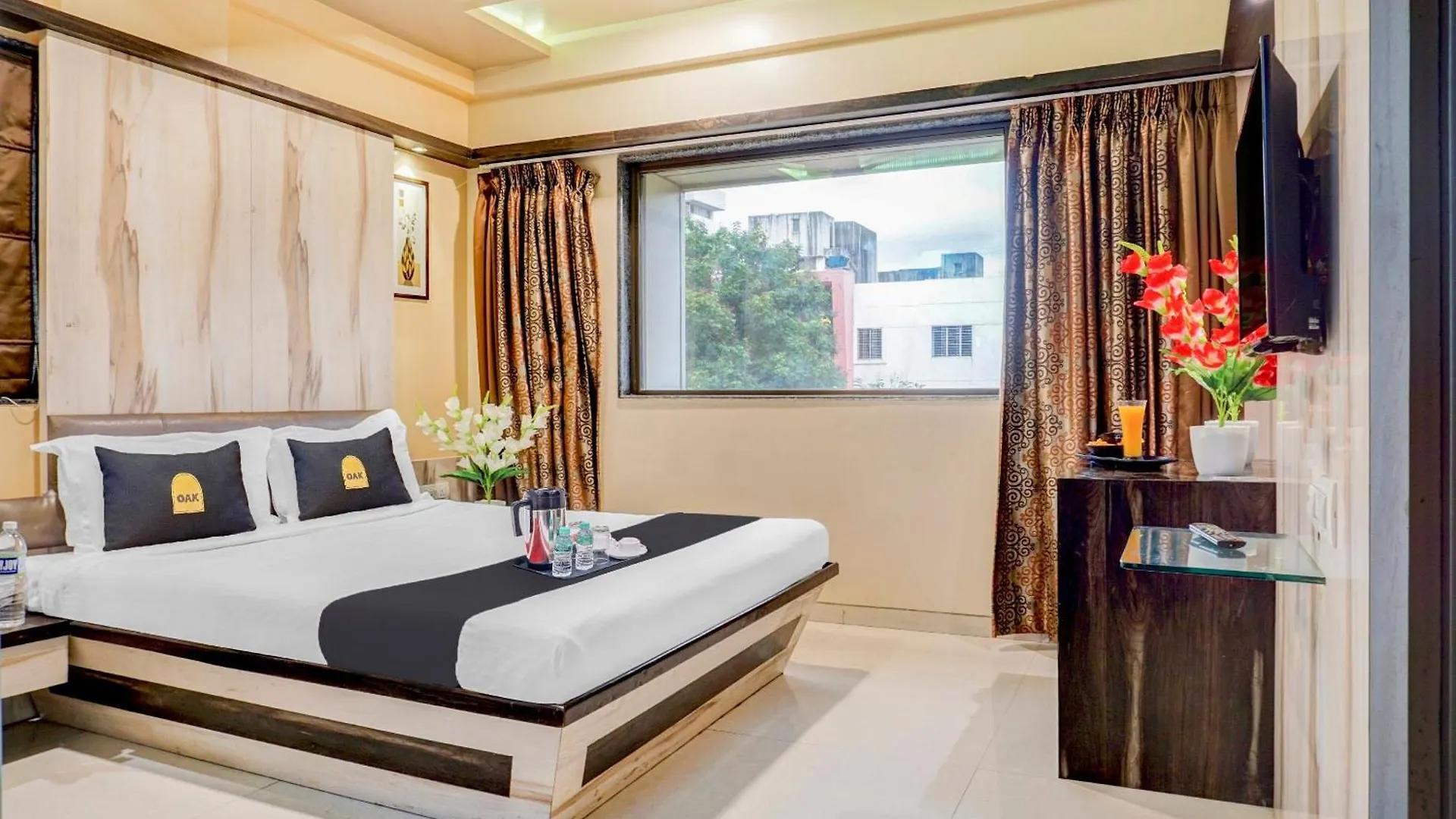Hotel Caves Inn Plaza Near Igi Airport Delhi Nowe Delhi